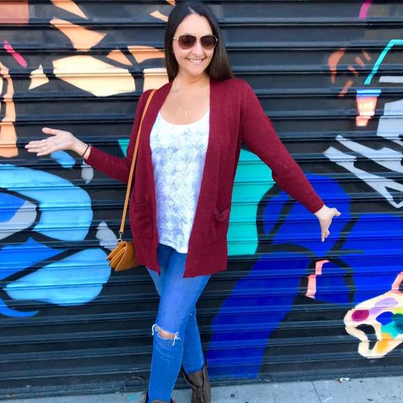 Meet your Posher, Jacquelyn - Picture 2 of 2